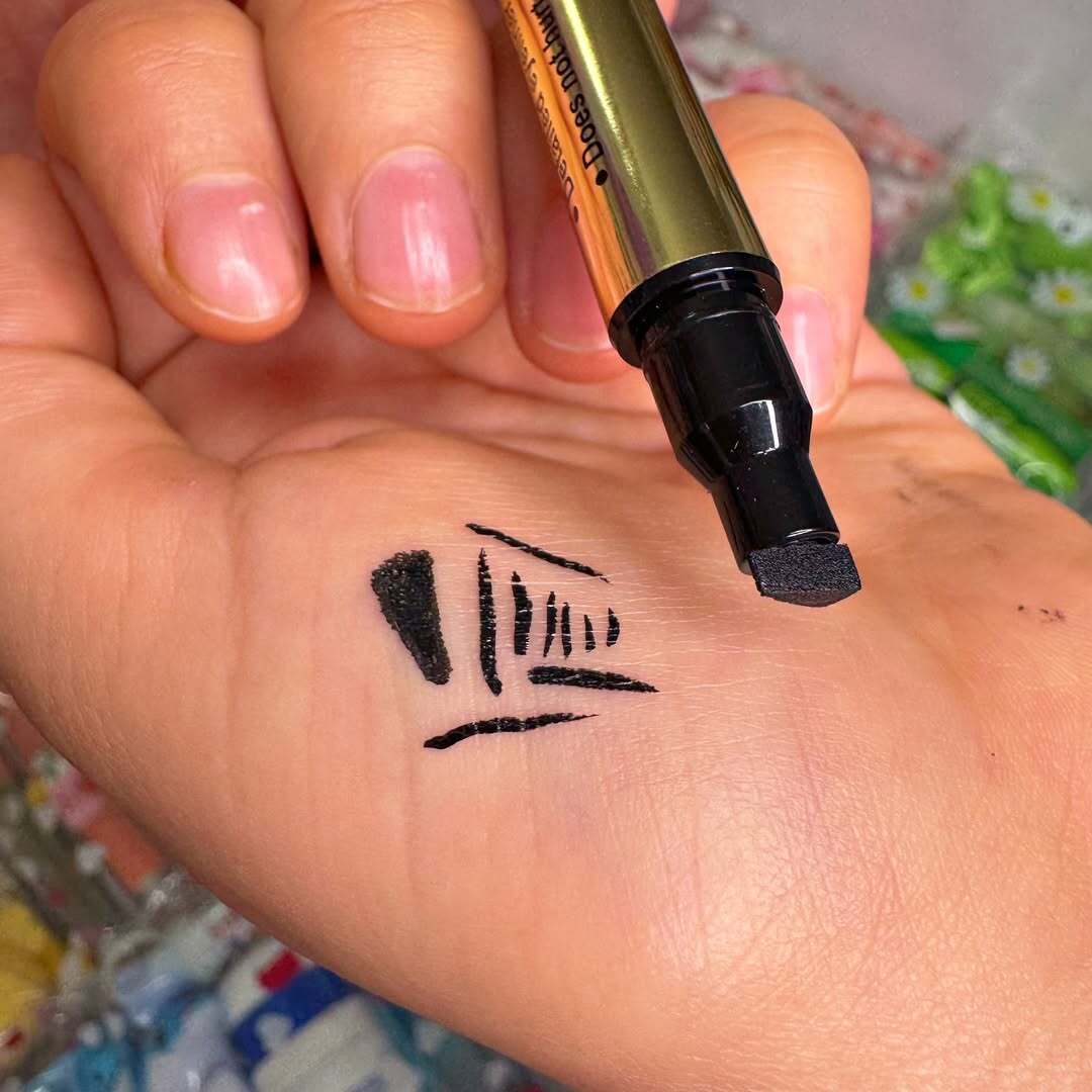  خط چشم شابلون دار 