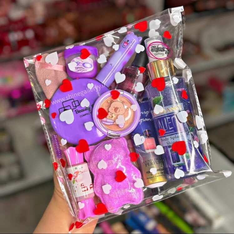 پک آرایشی فانتزی