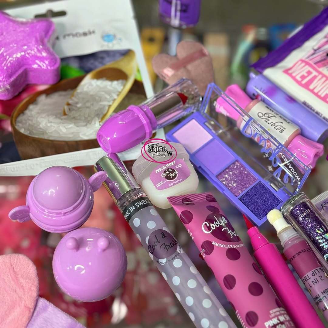 لوازم آرایش فانتزی