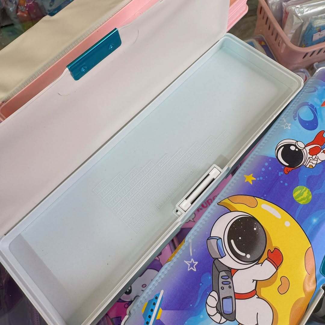  جامدادی فضانورد 